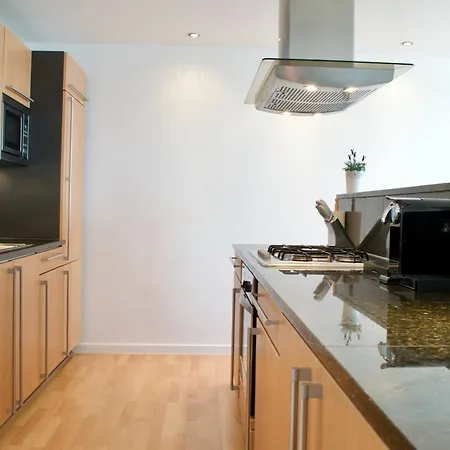 Penthouse In Edinburgh's Centre *