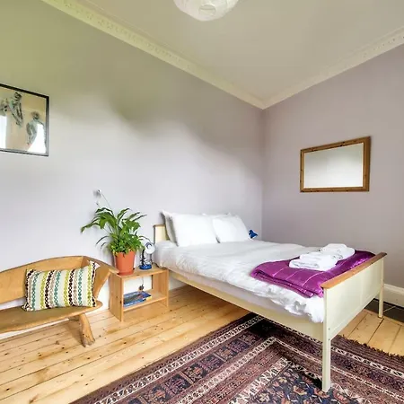 Διαμέρισμα Cosy Holyrood Park By Guestready *