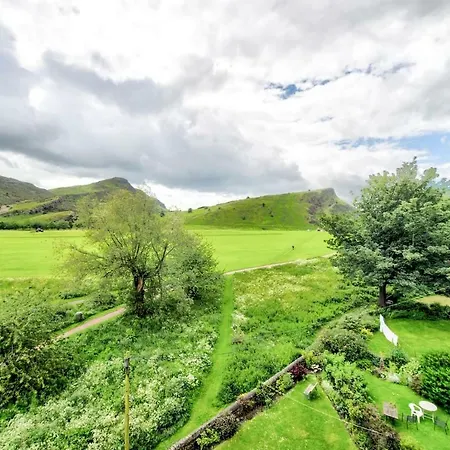 Cosy Holyrood Park By Guestready Edynburg
