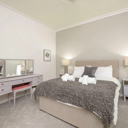 The Millerfield Place Apartment Edinburgh