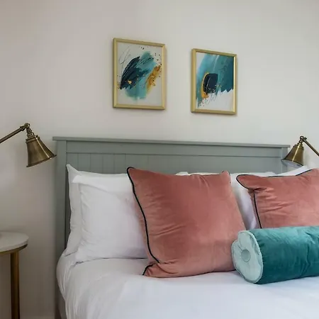 Apartment 1br Flat In By Guestready Edinburgh