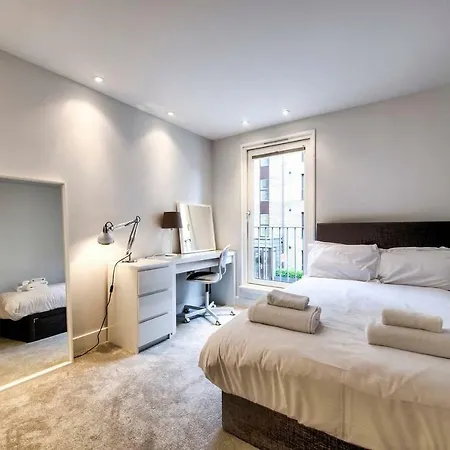 Modern 3br Flat In By Guestready Appartement *