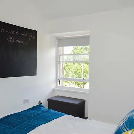 Bright 2 Bedroom In Old Town Centre Διαμέρισμα Εδιμβούργο