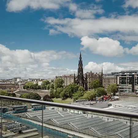 Market Street Hotell 4*