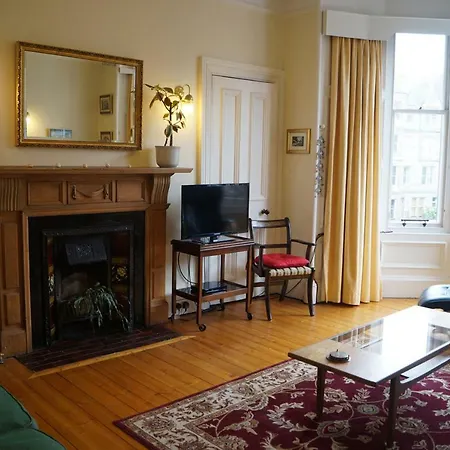 Roseneath Apartment, Marchmont, Central *