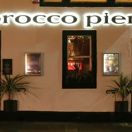 Orocco Pier 호텔