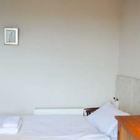 Cosy 2 Bedroom Apartament Edynburg