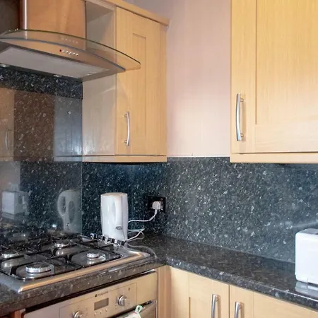 Cosy 2 Bedroom Apartament