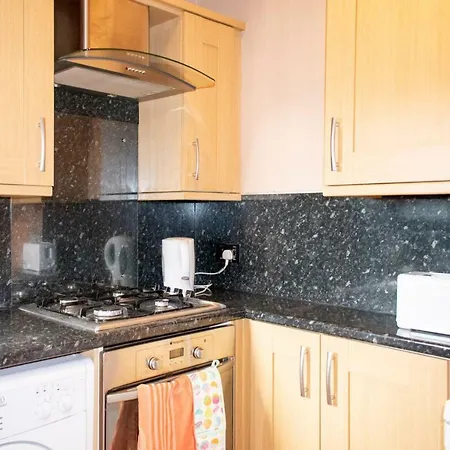 Cosy 2 Bedroom *
