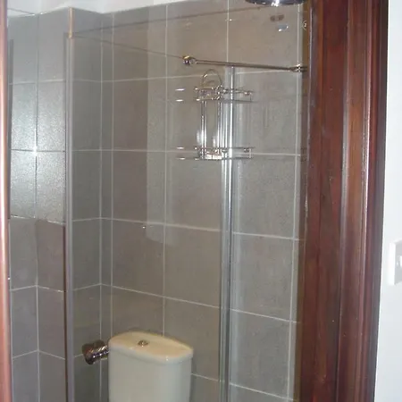 Apartment Aaron Glen