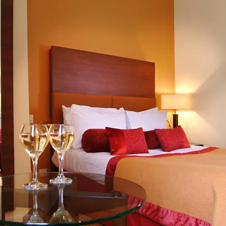 The Parliament House Hotel 3*