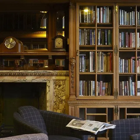 B+B Edinburgh Otel