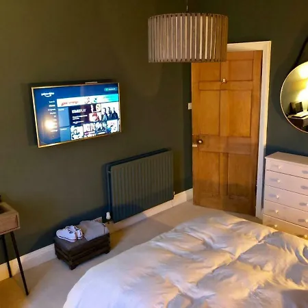2 Bedroom Flat In The Centre Of Stockbridge * Édimbourg