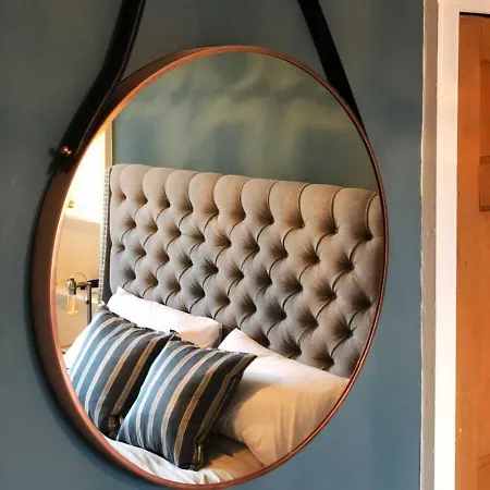 2 Bedroom Flat In The Centre Of Stockbridge Appartement
