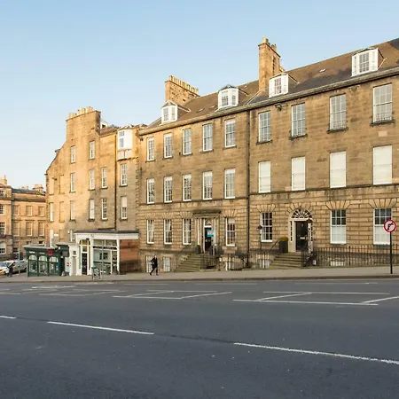 City Centre Penthouse * Edinburgh