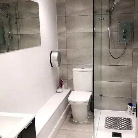 Edinburgh Central Rooms אדינבורו