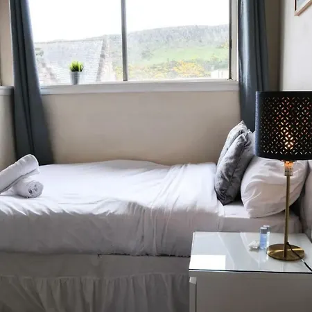 Royal Mile + Balcony Appartement
