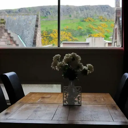Royal Mile + Balcony