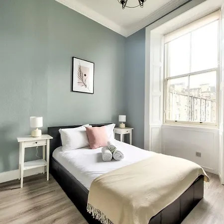 Apartment 2 Bed West End In Citycentre