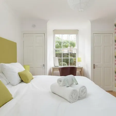 Διαμέρισμα Altido Elegant Ground-floor 3bed New Town Apt With Garden