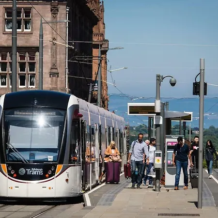 The Art House At The New Town Appartement *