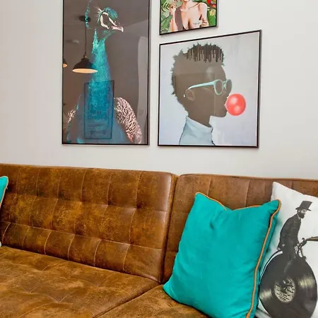 Arty 2 Bedroom Flat By Leith Shore Διαμέρισμα