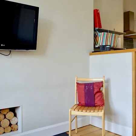 Apartment Sophisticated In Heart Of Comely Bank Edinburgh