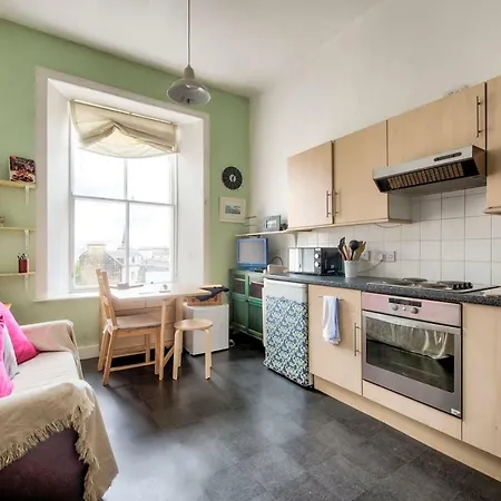 1br Central Apt In By Guestready Apartment Edinburgh