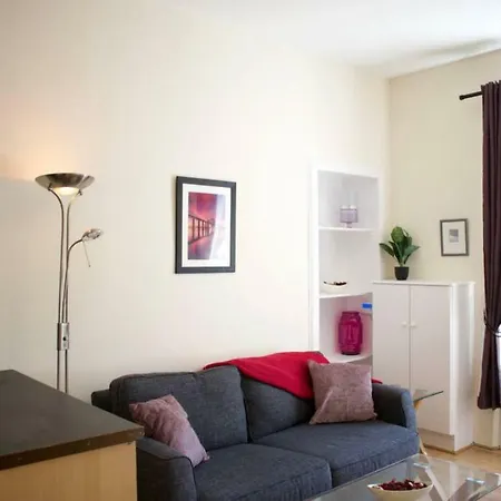 Fantastic 2 Bedroom Holyrood إدنبرة
