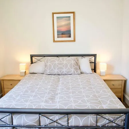 Fantastic 2 Bedroom Holyrood شقة إدنبرة