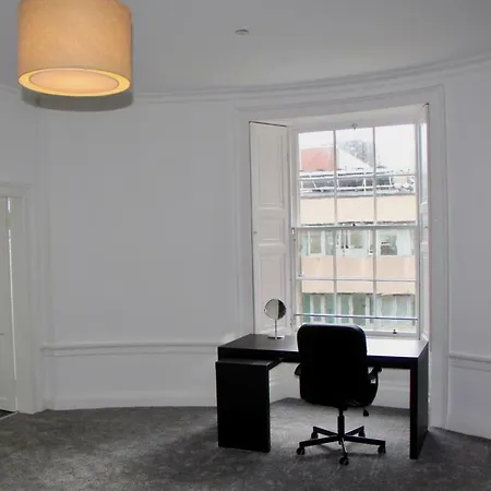 Daire Luxury 5 Bedroom Central Flat With Castle Views Edinburgh