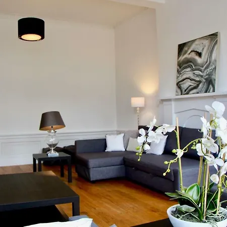 Luxury 5 Bedroom Central Flat With Castle Views * Edinburgh