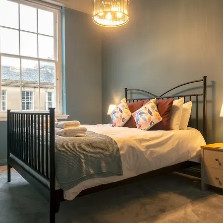 The Clarence Street Apartment *