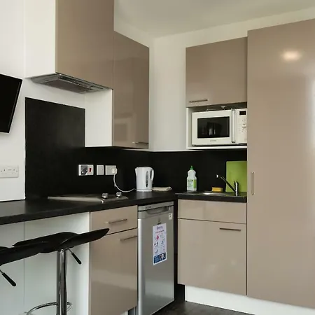 Destiny Student - Holyrood Apartamento *