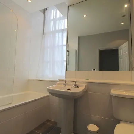 Apartment Royal Mile Mansions By Edinburgh
