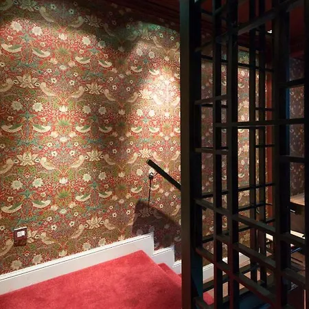 爱丁堡城市度假公寓式酒店 4* 爱丁堡