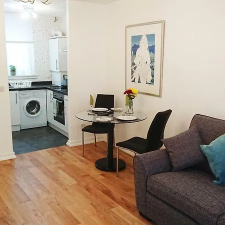 Violet Bank West End. Apartment *