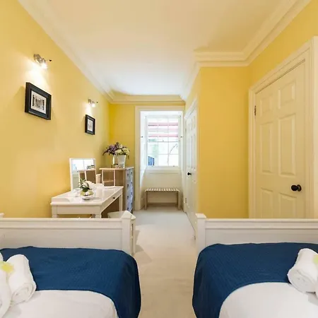 Joivy Luxury With Patio In Centre