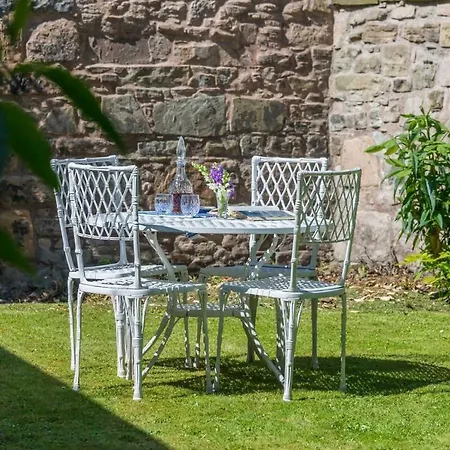 Lägenhet Joivy Luxury With Patio In Centre