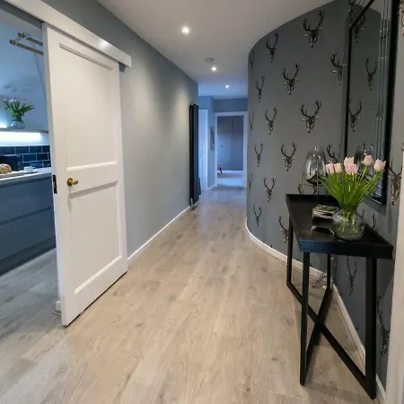 Altido Heart Of The Old Town 2 Bedroom Luxury Apartment