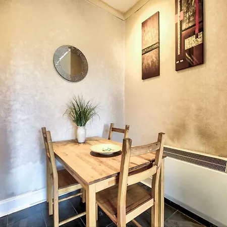 1br On Easter Road Apartment Edinburgh