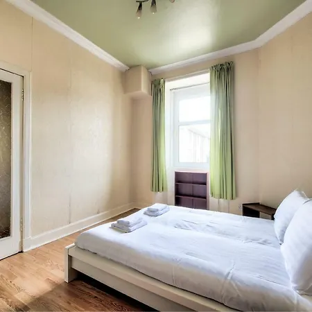 1br On Easter Road Apartment *