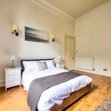 Spacious 3br West End Georgian Édimbourg