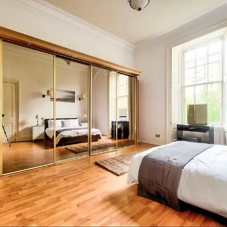 Spacious 3br West End Georgian Édimbourg