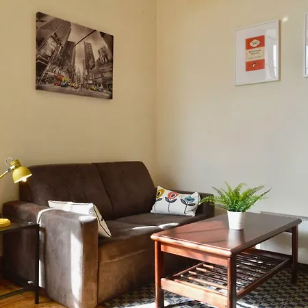 Sophisticated And Bright One Bed In Leith *