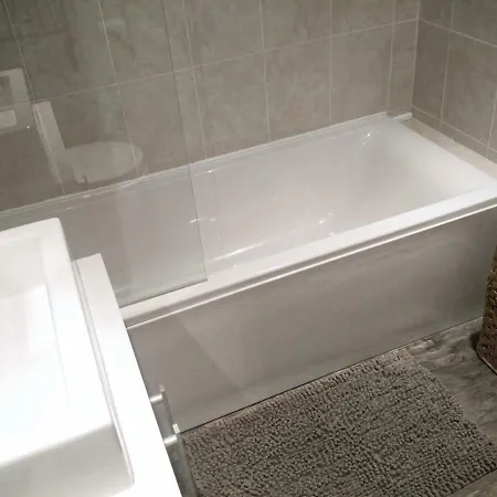 456js Self-catering
