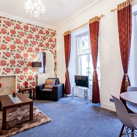 City Centre Flat Off The Royal Mile אדינבורו