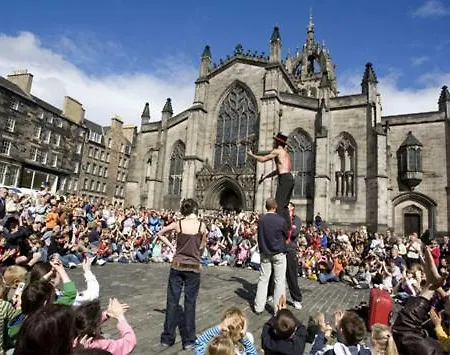 Parliament Square - Royal Mile * إدنبرة