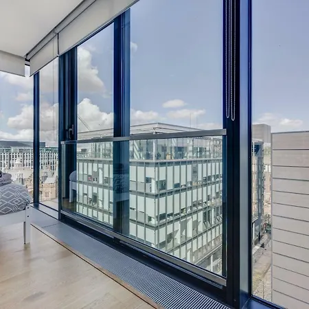 Stunning Quartermile Penthouse Edinburgh