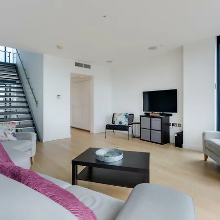 Appartement Stunning Quartermile Penthouse *